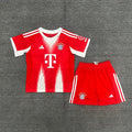 25/26 Ensemble Enfant  Bayern Munich  Domicile