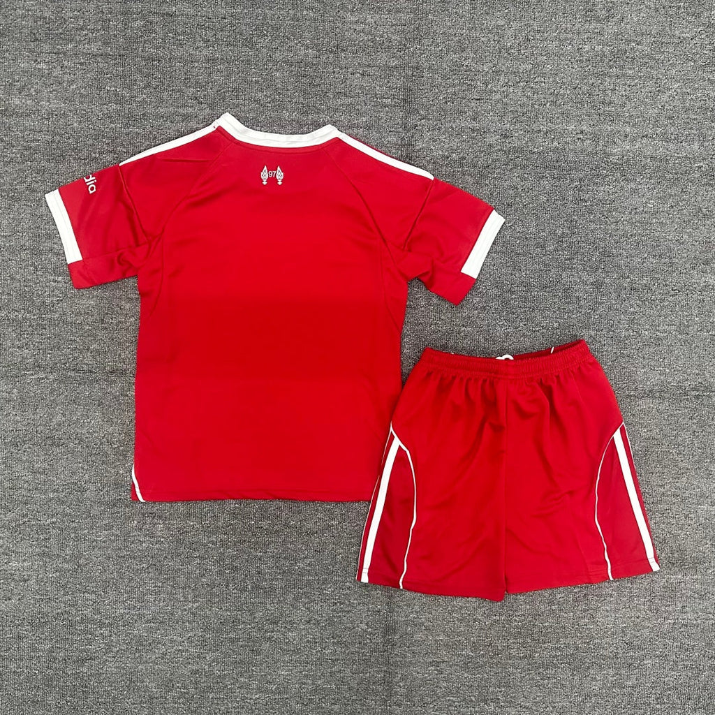 25/26 Ensemble Enfant  Liverpool  Domicile