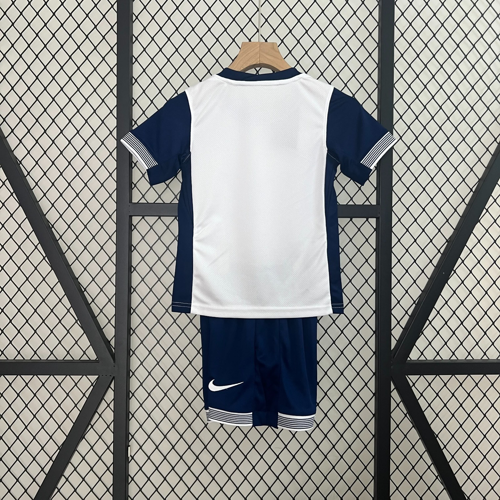 24/25 Ensemble Enfant Tottenham