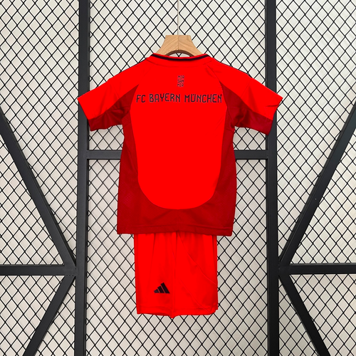 24/25 Ensemble Enfant Bayern Munich